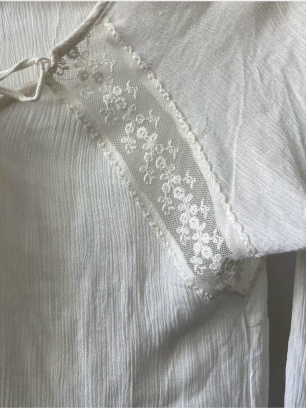 White Lace-Trim Women's Blouse - Brand: